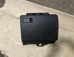 Бардачок для Volkswagen Passat (B6) 2005-2010  запчасти бу