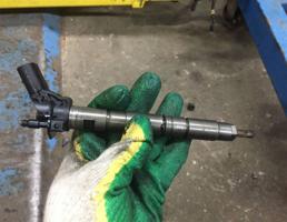 Форсунка дизельная для Audi Q7 (4L)  2005 - 2009  запчасти бу