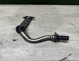 Трубка соеденительная для Audi A6 (C7 4G)2011-2014  запчасти бу