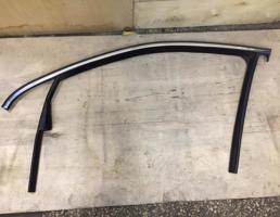 уплотнитель стекла двери передний левый для Volkswagen Jetta 2005-2011  запчасти бу