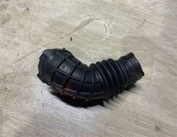 Патрубок воздушного фильтра для Audi A4 (B8) 2007-2012  запчасти бу