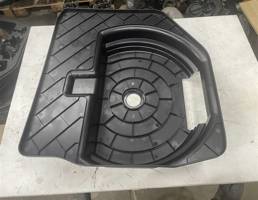 Ниша запасного колеса для Audi A4 (B8) 2007-2012  запчасти бу