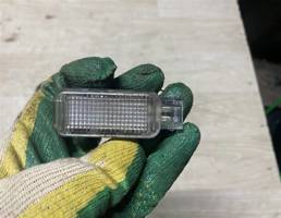 Плафон салонный для Audi A6 (C7 4G)2011-2014  запчасти бу