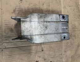 Кронштейн усилителя переднего бампера левый для Mercedes-Benz W204 C-classe 2011-2015 рестайлинг  запчасти бу