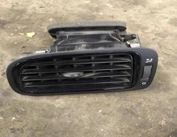 Дефлектор приточного воздуха для Volkswagen Polo (Sed RUS) 2011-2015  запчасти бу