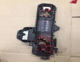 Кронштейн ручки для Mercedes-Benz W204 C-classe 2006-2011  запчасти бу