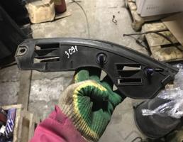 Кронштейн заднего бампера левый для Volkswagen Touareg 7L 2002-2006  запчасти бу