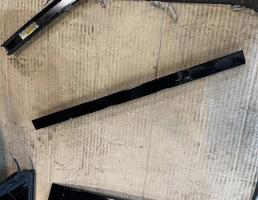 Направляющая стекла двери для Mercedes-Benz W292 C292 GLE Coupe 2015-2019  запчасти бу