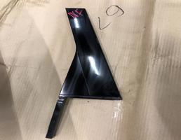 Накладка стойки для Volkswagen Touareg NF 2010 -2014  запчасти бу