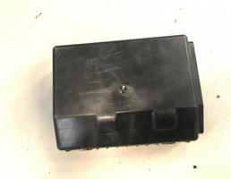 Крышка блока предохранителей для Mercedes-Benz W166 GLE 2015-2018  запчасти бу