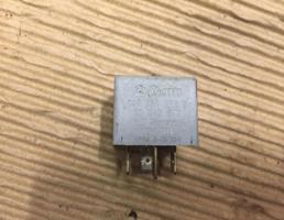 Реле для Audi A6 (C5) 2001-2004 рестайлинг  запчасти бу