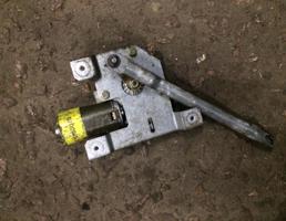 Мотор стеклоочистителя задний для Volkswagen Golf II/Jetta II 1983-1992  запчасти бу