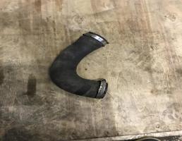 Патрубок интеркулера для Audi A4 (B8) 2007-2012  запчасти бу