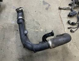 Патрубок интеркулера для Volkswagen Passat (B7) 2011-2015  запчасти бу