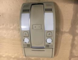 Плафон салонный для Audi Q7 (4L)  2005 - 2009  запчасти бу