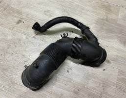 Патрубок воздушного фильтра для Volkswagen Golf VI 2009-2012  запчасти бу