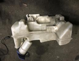 Бачок омывателя лобового стекла для Volkswagen Jetta 2011-2015  запчасти бу