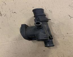 Фланец двигателя системы охлаждения для Volkswagen Transporter T5 2003-2009  запчасти бу