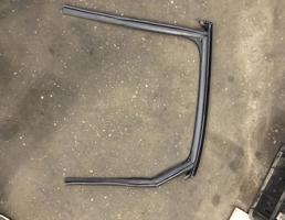 уплотнитель стекла двери задний левый для Audi A3 (8V) 2016-2019 рестайлинг  запчасти бу