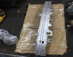 Усилитель переднего бампера для BMW 7-серия E65/E66 2001-2008  запчасти бу