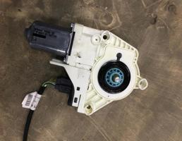 Мотор стеклоподъемника для Audi A6 (C6 4F) 2005-2008  запчасти бу