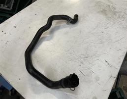 Патрубок системы охлаждения  для BMW 5-серия F10/F11 2009>  запчасти бу