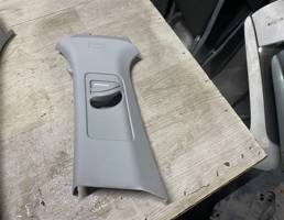 Обшивка стойки для Skoda Octavia (A7) 2013-2017  запчасти бу