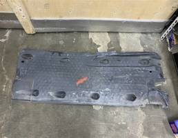 Защита антигравийная для Volkswagen Passat (B7) 2011-2015  запчасти бу