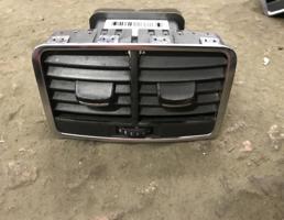 Дефлектор приточного воздуха для Audi A6 (C6 4F) 2005-2008  запчасти бу