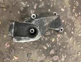 Опора двигателя левая для Audi A4 (B5) 1994-2000  запчасти бу