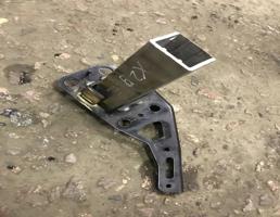 Кронштейн усилителя переднего бампера для Audi A6 (C6 4F) 2005-2008  запчасти бу