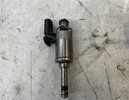 Форсунка бензиновая для Skoda Octavia (A7) 2013-2017  запчасти бу