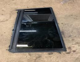 Стекло двери задней правой (форточка) для Mercedes-Benz W166 X166 GLS 2015-2019  запчасти бу