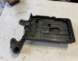 Площадка АКБ для Skoda Octavia (A7) 2013-2017  запчасти бу