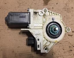 Мотор стеклоподъемника для Audi Q7 (4L)  2005 - 2009  запчасти бу