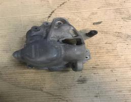 Кронштейн ТНВД для Mercedes-Benz W204 C-classe 2011-2015 рестайлинг  запчасти бу