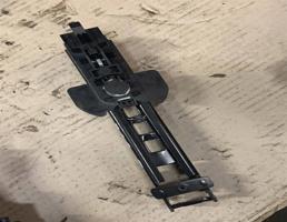 Кронштейн для Audi A6 (C6 4F) Allroad quattro 2005-2012  запчасти бу