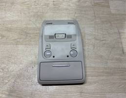 Плафон салонный для Audi A4 (B8) 2007-2012  запчасти бу