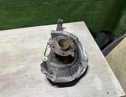 Кулак поворотный передний правый для BMW 5-серия F10/F11 2009>  запчасти бу