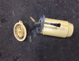 Топливный насос для Audi Q7 (4L)  2005 - 2009  запчасти бу