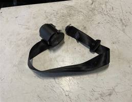 Ремень безопасности для Audi A4 (B8) 2007-2012  запчасти бу