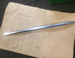 Молдинг стекла двери задней правой для Mercedes-Benz W205 C-classe 2014-2018  запчасти бу