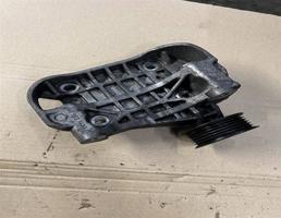 Кронштейн генератора для Audi Q7 (4L)  2005 - 2009  запчасти бу