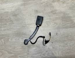 Замок ремня безопасности для Skoda Octavia (A7) 2013-2017  запчасти бу