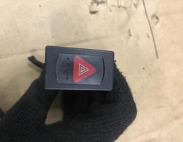 Кнопка аварийной сигнализации для Volkswagen Sharan 2000-2006  запчасти бу