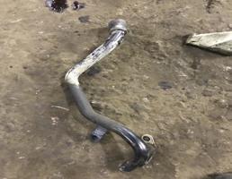 Трубка охлажд. жидкости металлическая для Audi Q7 (4L)  2005 - 2009  запчасти бу