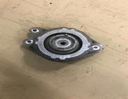 Опора двигателя правая для Mercedes-Benz W253 X253 GLC 2015-2019  запчасти бу