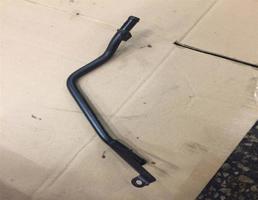 Патрубок системы охлаждения  для Audi A6 (C7 4G)2011-2014  запчасти бу