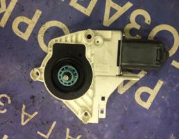 Мотор стеклоподъемника для Audi A4 (B8) 2007-2012  запчасти бу