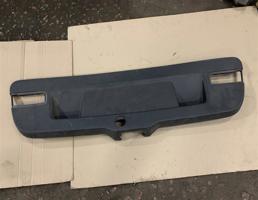 Обшивка крышки багажника для Volkswagen Jetta 2011-2015  запчасти бу